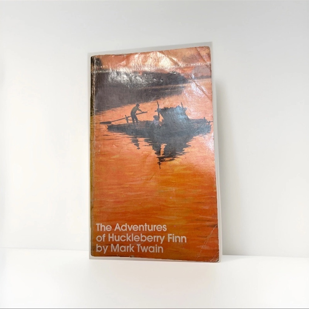The Adventures of Huckleberry Finn by Mark Twain 1981 Unedited Original Text